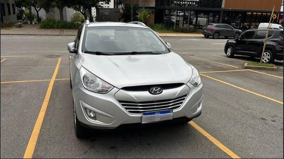 HYUNDAI IX35 2.0 MPI 4X2 16V FLEX 4P AUTOMÁTICO HYUNDAI IX35 2.0 MPI 4X2 16V FLEX 4P AUTOMÁTICO